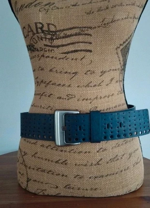 Ceinture gris anthracite femme 85 cm, état: Très bon état, taille: 85 cm, 4,00 €, 4,90 € Protection acheteurs (Pro) incluse