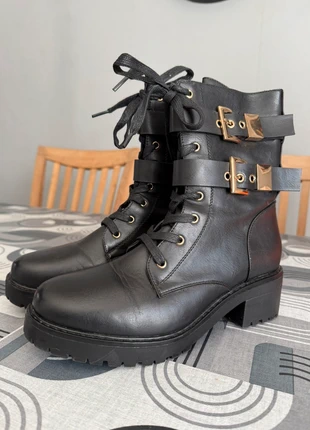 Bottines Femme, marque: Casual, état: Neuf sans étiquette, taille: 39, 13,00 €, 14,35 € Protection acheteurs incluse