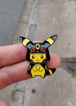 Pin's Pikachu déguisé en noctali pokemon, marca: Pokémon, estado: Muito bom, €2.99, €3.84 inclui Proteção do Comprador Pro