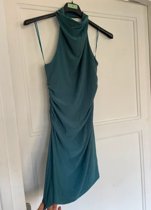 Robe dos nu col drapé, marque: Pull & Bear, état: Neuf sans étiquette, taille: S / 36 / 8, 19,00 €, 20,65 € Protection acheteurs incluse