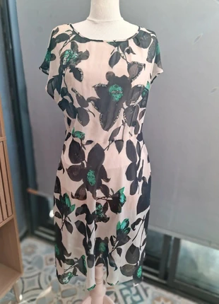 Éclat, douceur et fleurs : la magie Un Jour Ailleurs, brand: Un Jour Ailleurs, condition: New without tags, size: M / 38 / 10, €28.00, €30.10 includes Buyer Protection