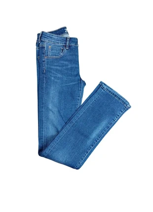 Jolie Jeans Comme neuf Zara, marque: Zara, état: Très bon état, taille: XS / 34 / 6, 8,90 €, 10,05 € Protection acheteurs incluse