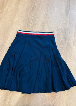 Tommy Hilfiger Minirok | Donkerblauw | Rood-Wit-Blauw Boord | Casual, merk: Tommy Hilfiger, staat: Goed, maat: XS / 34 / 6, € 5,00, € 5,95 inclusief Kopersbescherming