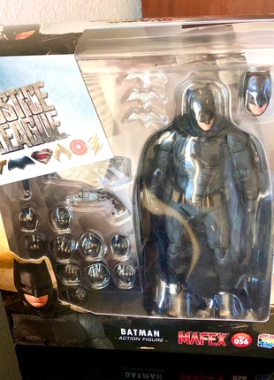 Medicom Toys Mafex Justice League Batman Figure 1/12 Scale, marca: MAFEX, estado: Novo com etiquetas, tamanho: Prematuro, até 44 cm, €55.00, €58.45 inclui Proteção do Comprador