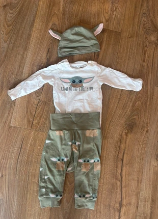 Star Wars Babyset maat 68 – 3-delig (H&M), marque: H&M, état: Neuf sans étiquette, taille: 6-9 mois / 68 cm, 2,50 €, 3,33 € Protection acheteurs incluse
