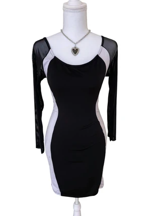 Woman sexy black dress size M, brand: Vintage Dressing, condizioni: Ottime, taglia: M / IT 42 / EU 38, €20.00, €21.70 include la Protezione acquisti