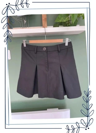 Jupe plissée noire | Pauème | Taille S (36 / 8) | Incontournable, merk: Pauème, staat: Nieuw zonder prijskaartje, maat: S / 36 / 8, € 60,00, € 63,70 inclusief Kopersbescherming