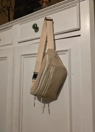 🤎 Banane en velours côtelé beige – Deux poches & grande contenance, neuve, marke: Sans marque mais pas sans classe, zustand: Sehr gut, 8,00 €, 9,10 € beinhaltet Vinted-Käuferschutz Pro