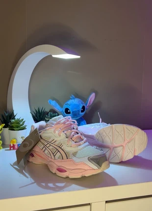 Asics Gel Nyc, brand: Asics, condizioni: Nuovo con cartellino, taglia: 38, €64.99, €68.94 include la Protezione acquisti