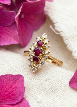 Bague marquise OR 18K / 750, rubis et diamants, estado: Muy bueno, tamaño: Ajustable, 700,00 €, 735,70 € Protección al comprador incluida