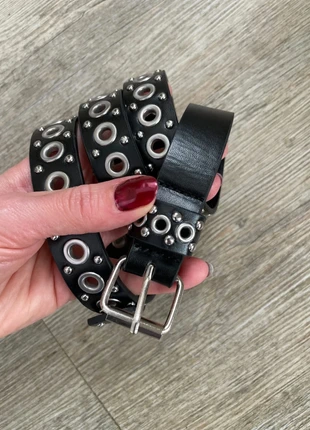 Ceinture clous ajustable punk rock metal excellent état, brand: Punk, condizioni: Ottime, taglia: Regolabile, €8.00, €9.10 include la Protezione acquisti