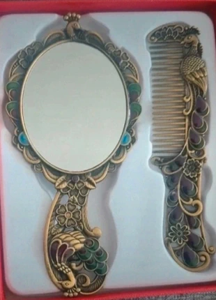 Ensemble peigne et miroir, marque: Le Dressing de Ouf, état: Neuf avec étiquette, 12,90 €, 14,25 € Protection acheteurs (Pro) incluse