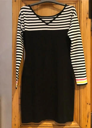 Robe Twin-set, marca: Twin Set, estado: Novo sem etiquetas, tamanho: S / 36 / 8, €15.00, €16.45 inclui Proteção do Comprador