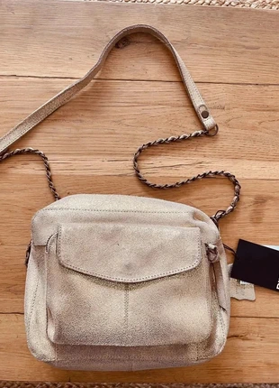 Sac bandoulière doré neuf - Pieces -B-230501-2190, marke: Pieces, zustand: Neu, mit Etikett, 65,00 €, 68,95 € beinhaltet Vinted-Käuferschutz Pro