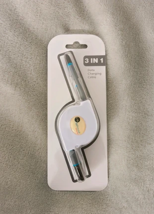 Câble USB 3 en 1 Neuf Rétractable (iPhone/Android/Type C), brand: Cable, condition: New without tags, €5.00, €5.95 includes Buyer Protection