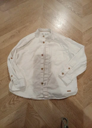 Chemise blanche Zara 6 ans, brand: Zara, condizioni: Ottime, taglia: 6 anni / 116 cm, €2.00, €2.80 include la Protezione acquisti