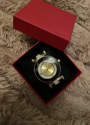 Montre Femme Chic Noire & Or – Cadran Brillant Strass, zustand: Neu, mit Etikett, größe: Einheitsgröße, 10,00 €, 11,20 € inklusive Vinted-Käuferschutz