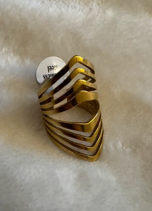 Bague Large Dorée - Motif Géométrique Chevron / V - Acier Inoxydable, état: Neuf avec étiquette, taille: 18,5 mm, 8,00 €, 9,10 € Protection acheteurs incluse