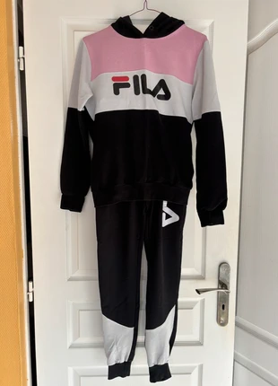 Jogging enfant Fila, brand: FILA, condizioni: Discrete, taglia: S, €6.00, €7.00 include la Protezione acquisti
