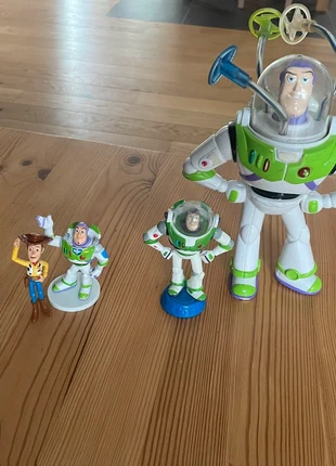 Figurines Toy Story, marque: Toy Story, état: Bon état, taille: 3 ans / 98 cm, 5,00 €, 5,95 € Protection acheteurs incluse