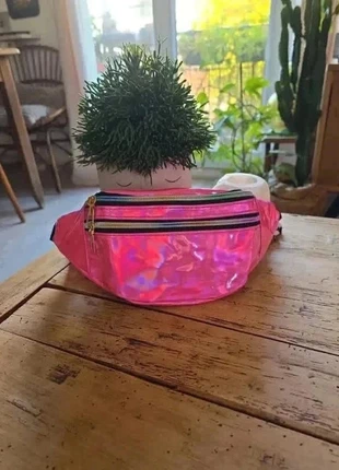 🌸 Banane métallisée rosé fuchsia – Tendance & brillante, super stylée, marke: Sans marque mais pas sans classe, zustand: Sehr gut, 6,00 €, 7,00 € beinhaltet Vinted-Käuferschutz Pro