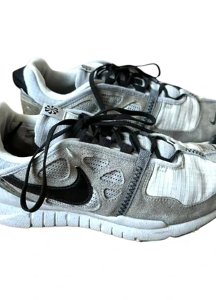 Basket Nike, original pointure, 42, merk: Nike, staat: Heel goed, maat: 42, € 17,00, € 18,55 inclusief Kopersbescherming