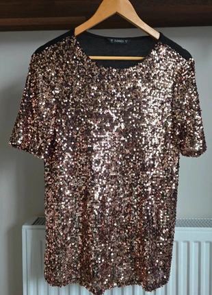 🐻Dunnes Stores Gold Sequin T-Shirt - Size Small (EUR 36-38), brand: Dunnes Stores, condition: Very good, size: S / 36 / 8, €10.00, €11.20 includes Buyer Protection