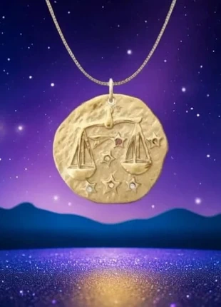 collier doré avec pendentif signe zodiaque balance+ pochette offerte en tissu doux., brand: L'instant Bijoux, condition: New with tags, €16.00, €17.50 includes Buyer Protection