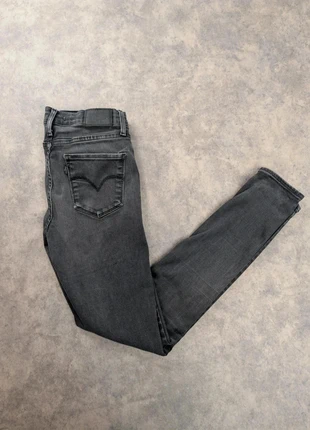 Jean levis 720 Taille Haute - Tres Bon Etat - Taille W28 L 30, brand: Levi's, condizioni: Ottime, taglia: S / IT 40 / EU 36, €11.70, €12.99 include la Protezione acquisti