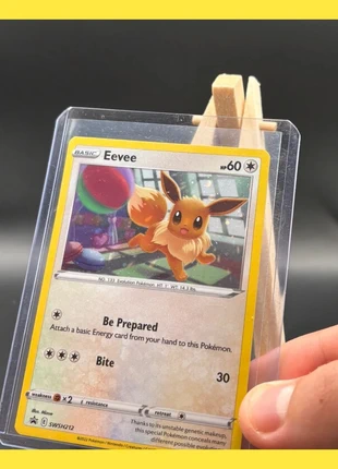 Eevee (SWSH 212), brand: Pokémon, condizioni: Ottime, €1.75, €2.54 include la Protezione acquisti