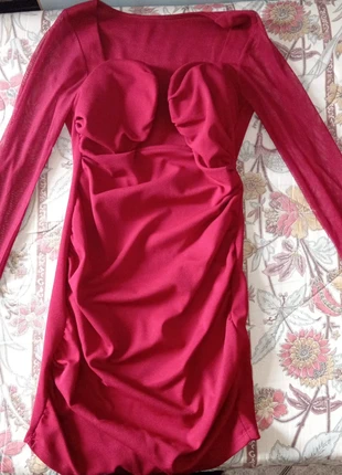 Vestitino rosso, elegante, raffinato e sexy. Ideale per occasioni speciali! taglia M, marque: MODA, état: Neuf sans étiquette, taille: M / 38 / 10, 10,90 €, 12,15 € Protection acheteurs incluse