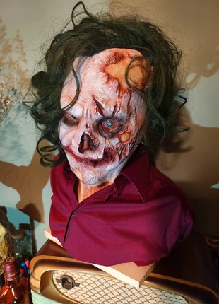 Buste Joker, marca: Fait Main, estado: Novo com etiquetas, €410.00, €431.20 inclui Proteção do Comprador