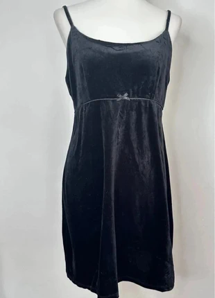 Robe fines bretelles en velours noir vintage taille 40 environ, marque: Robe velours noir vintage taille 40, état: Bon état, taille: L / 40 / 12, 10,00 €, 11,20 € Protection acheteurs (Pro) incluse