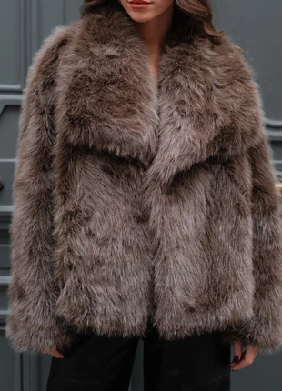 Anya · Manteau chaud en fausse fourrure, état: Très bon état, taille: M / 38 / 10, 49,00 €, 52,15 € Protection acheteurs (Pro) incluse