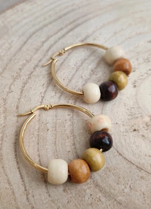 Créoles dorées à boules de bois colorées automnales - Acier inoxydable, marque: Sézane, état: Très bon état, 11,00 €, 12,25 € Protection acheteurs (Pro) incluse