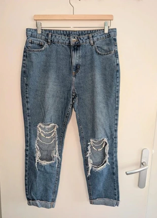 Jean troué boysfriend taille M calzedonia, marque: Calzedonia, état: Très bon état, taille: M / 38 / 10, 10,00 €, 11,20 € Protection acheteurs incluse