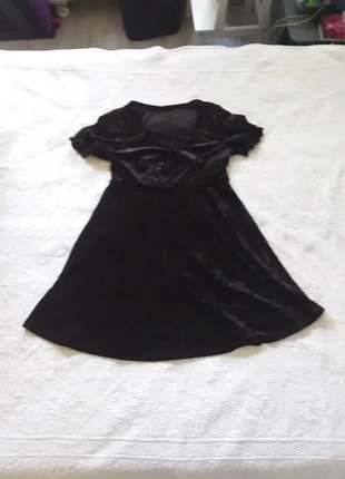 Robe noire velours chic Romwe Shein L, brand: Romwe, condizioni: Ottime, taglia: L / IT 44 / EU 40, €10.00, €11.20 include la Protezione acquisti