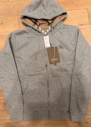 Zip Burberry Gris M Homme, marque: Burberry, état: Très bon état, taille: M, 160,00 €, 168,70 € Protection acheteurs incluse