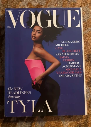 British Vogue Magazine maart 2025, état: Très bon état, 5,00 €, 5,95 € Protection acheteurs incluse