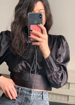 Blouse satinée dos ouvert, marque: Sinsay, état: Bon état, taille: S / 36 / 8, 7,00 €, 8,05 € Protection acheteurs incluse