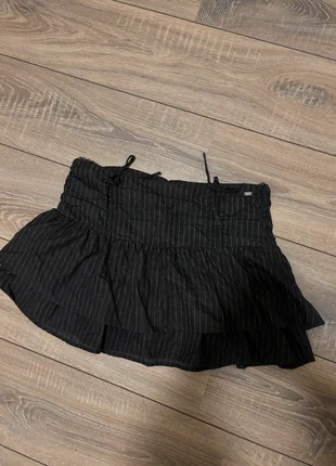 School skirt met strikjes, merk: Pull & Bear, staat: Nieuw met prijskaartje, maat: L / 40 / 12, € 12,00, € 13,30 inclusief Kopersbescherming