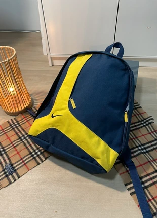 Nike backpack, merk: Nike, staat: Heel goed, € 10,00, € 11,20 inclusief Kopersbescherming