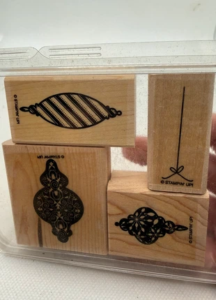 Lot 5 tampons bois Stampin’ Up! boules de Noël / ornements, marque: Stampin' Up!, état: Très bon état, 5,00 €, 5,95 € Protection acheteurs incluse