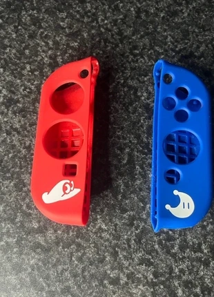 Nintendo Switch Joy-Con protective covers Mario design, merk: Nintendo, staat: Heel goed, € 4,95, € 5,90 inclusief Kopersbescherming Pro