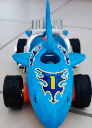 Requin hot wheels, marca: Hot Wheels, estado: Muy bueno, tamaño: 3 años / 98 cm, 8,00 €, 9,10 € Protección al comprador incluida