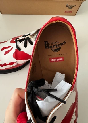 Dr martens x supreme, marque: Supreme, état: Neuf avec étiquette, taille: 45, 350,00 €, 368,20 € Protection acheteurs incluse