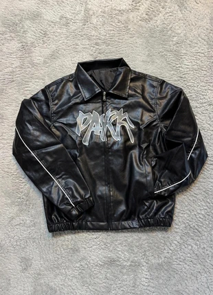 Manteau veste en cuir bomber perfecto vintage dressing noir logo blanc gris taille M homme, marque: Vintage Dressing, état: Très bon état, taille: M, 45,00 €, 47,95 € Protection acheteurs incluse