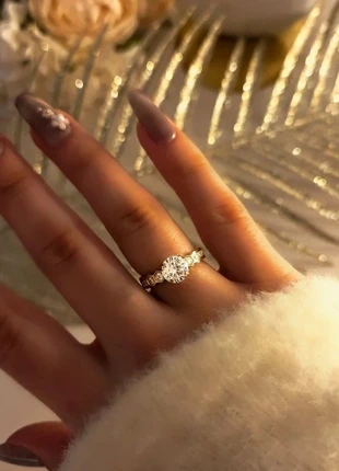 Bague dorée pierre scintillante – Taille 54 – Acier inoxydable, marque: Bijouterie Paribell, état: Très bon état, taille: 17,3 mm, 18,50 €, 20,13 € Protection acheteurs (Pro) incluse