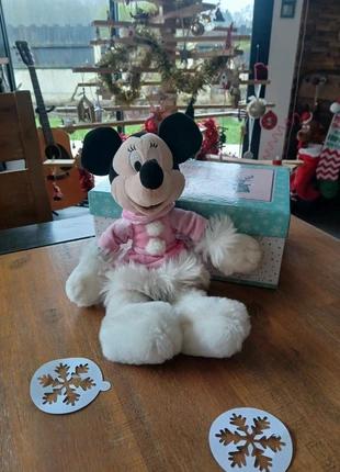 Peluche Disneyland Resort Paris Minnie Snow Boots, marque: Disneyland Paris, état: Très bon état, taille: Taille unique, 3,00 €, 3,85 € Protection acheteurs incluse