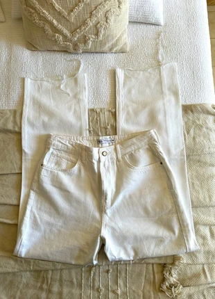 Jean wide leg blanc Zara, marque: Zara, état: Très bon état, taille: M / 38 / 10, 25,00 €, 26,95 € Protection acheteurs incluse